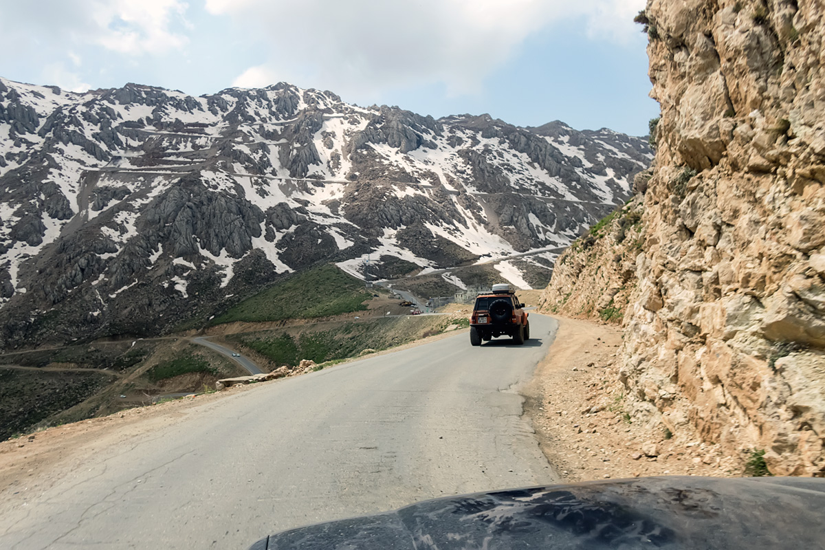 The road on top of the pass goes down to Hawraman valley, but on the snowy slopes you can see the new road between Marivan and Paveh. It climbs to about 2.700 m ASL.